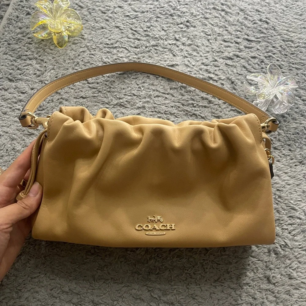 Coach Faye Shoulder bag - Picture 4 of 8